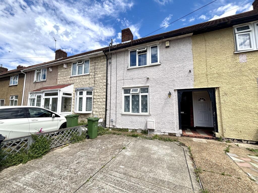 3 bed Mid Terraced House for rent in Dagenham. From Stoneshaw Estates - Dagenham 3 bed Mid Terraced House for rent in Dagenham. From Stoneshaw Estates - Dagenham