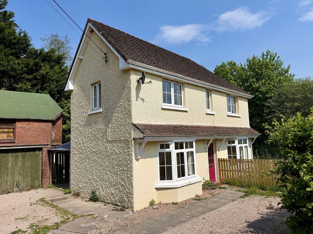 4 bed Detached for rent in Llanfair Kilgeddin. From Christie Residential - Abergavenny
