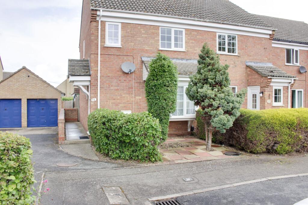 3 bed End of Terrace for rent in Godmanchester. From Lovett Sales & Lettings - St. Neots