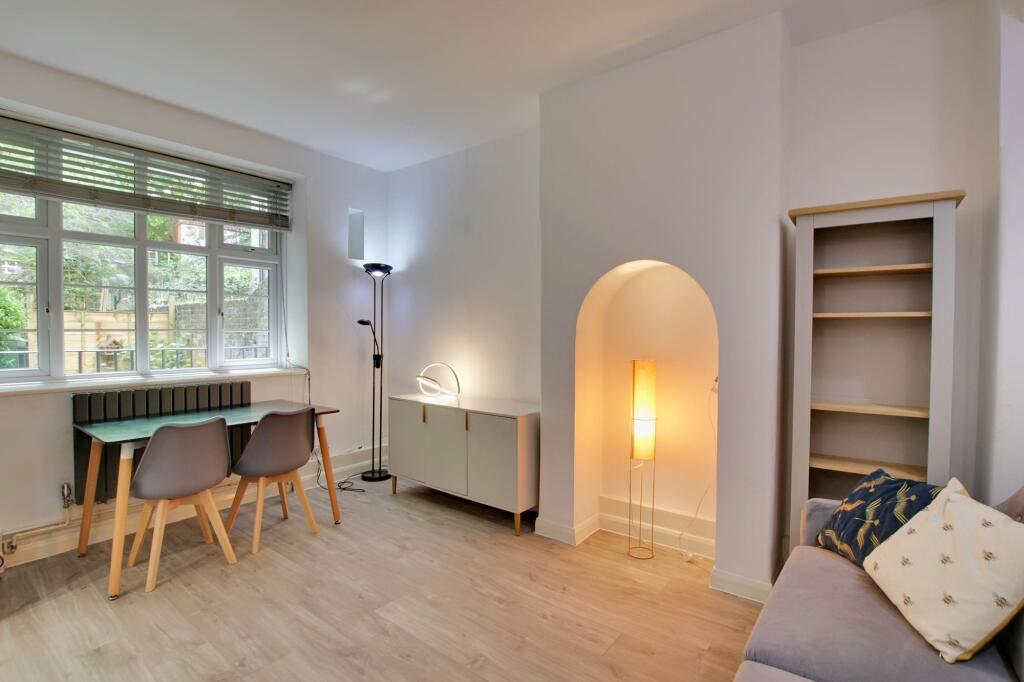 2 bed 1st Floor Flat for rent in London. From Lovett Sales & Lettings - St. Neots 2 bed 1st Floor Flat for rent in London. From Lovett Sales & Lettings - St. Neots