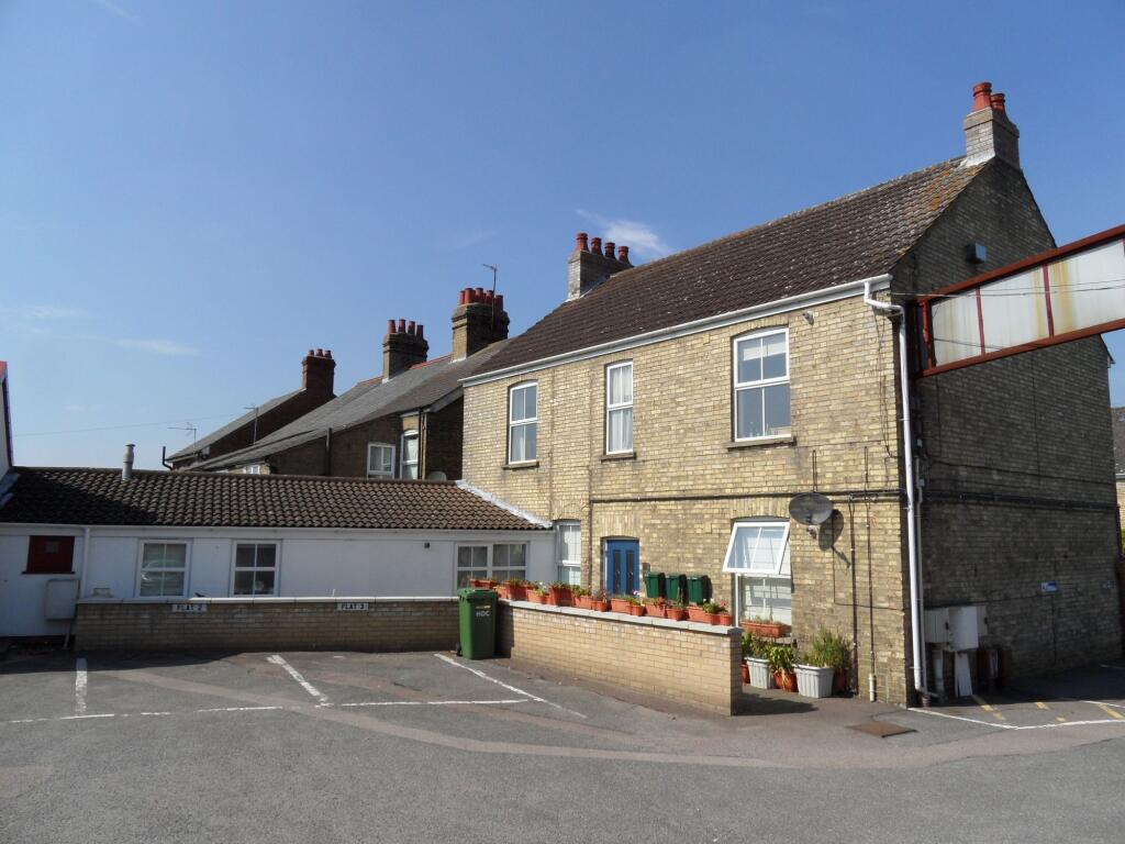 4 bed Studio for rent in St Neots. From Lovett Sales & Lettings - St. Neots 4 bed Studio for rent in St Neots. From Lovett Sales & Lettings - St. Neots