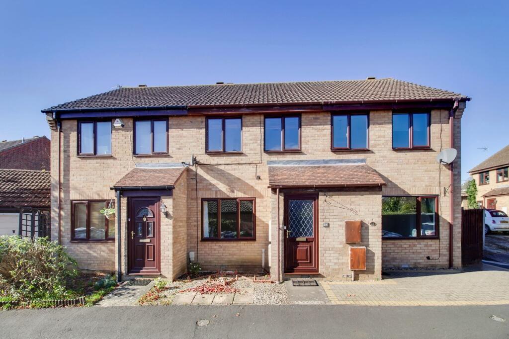 3 bed Mid Terraced House for rent in Buckden. From Lovett Sales & Lettings - St. Neots 3 bed Mid Terraced House for rent in Buckden. From Lovett Sales & Lettings - St. Neots