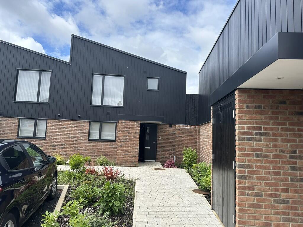 2 bed End of Terrace for rent in Wymondham. From Living Property - Beccles