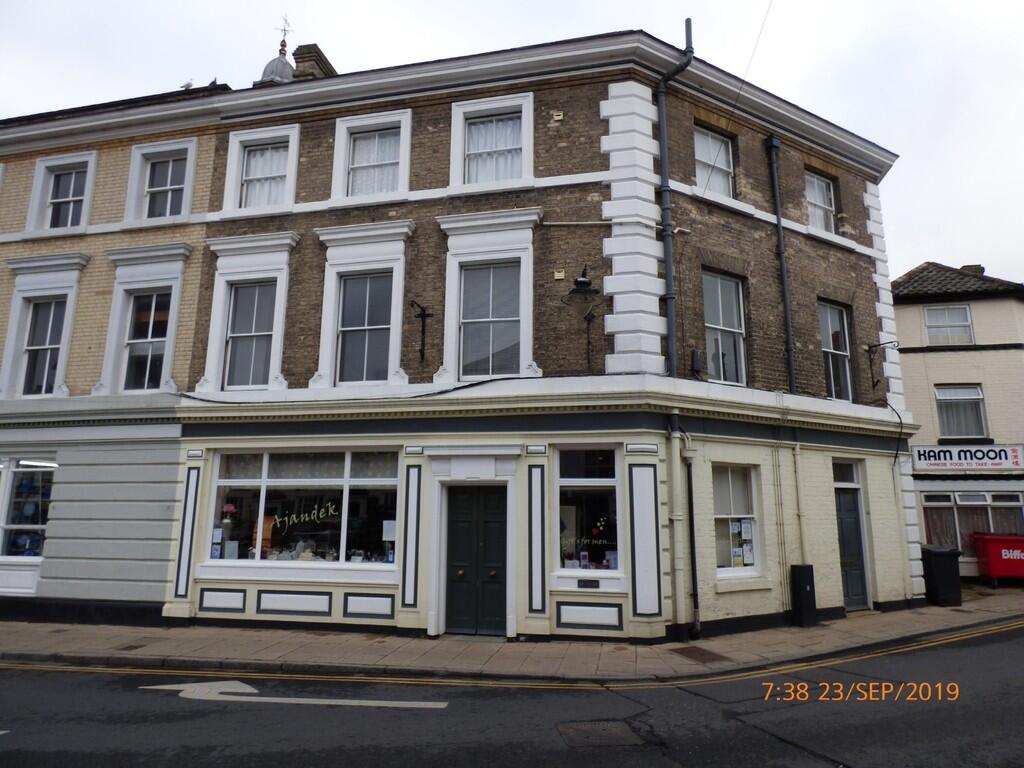 2 bed 1st Floor Flat for rent in Harleston. From Living Property - Beccles