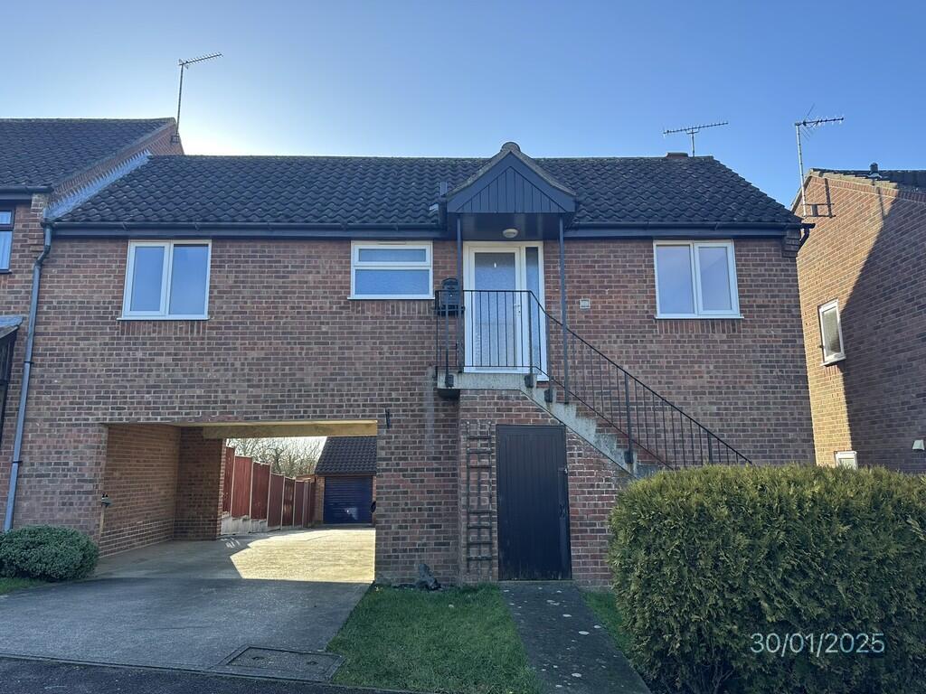 2 bed Annexe for rent in Halesworth. From Living Property - Beccles