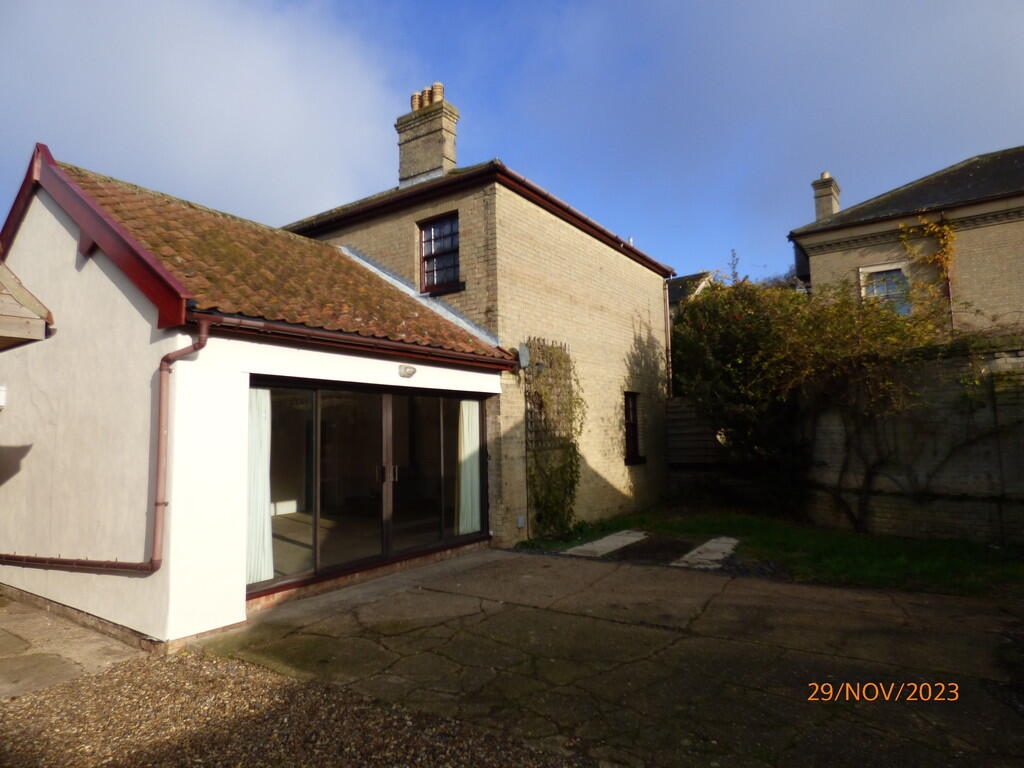 4 bed Detached for rent in Mettingham. From Living Property - Beccles