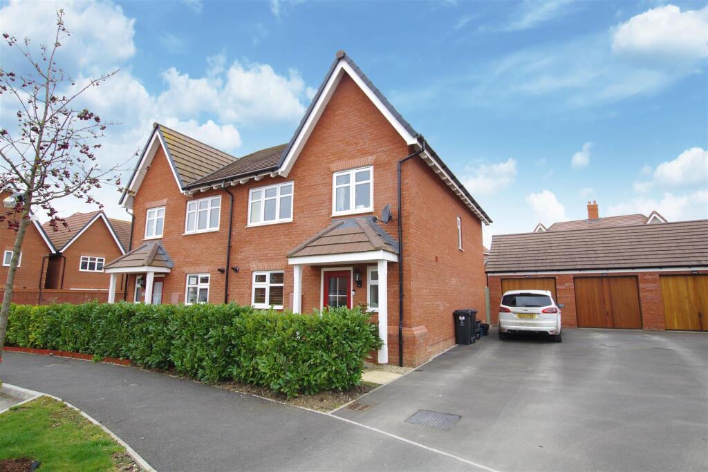 4 bed Semi Detached for rent in Swindon. From Primary Homes and Lettings - Swindon