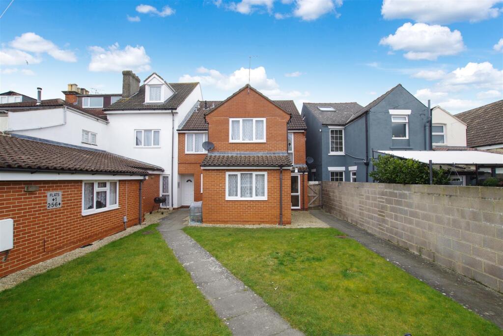 2 bed 1st Floor Flat for rent in Swindon. From Primary Homes and Lettings - Swindon