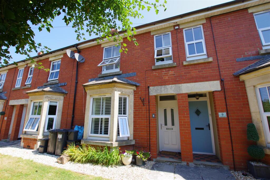3 bed Mid Terraced House for rent in Broad Blunsdon. From Primary Homes and Lettings - Swindon