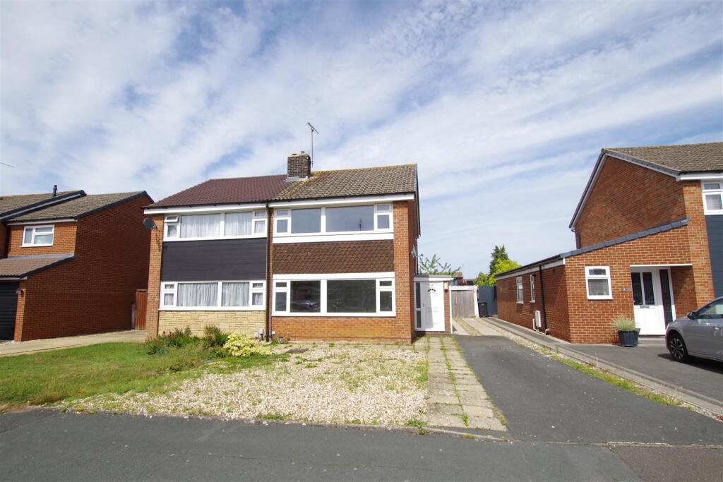 3 bed Semi Detached for rent in Stratton St Margaret. From Primary Homes and Lettings - Swindon 3 bed Semi Detached for rent in Stratton St Margaret. From Primary Homes and Lettings - Swindon