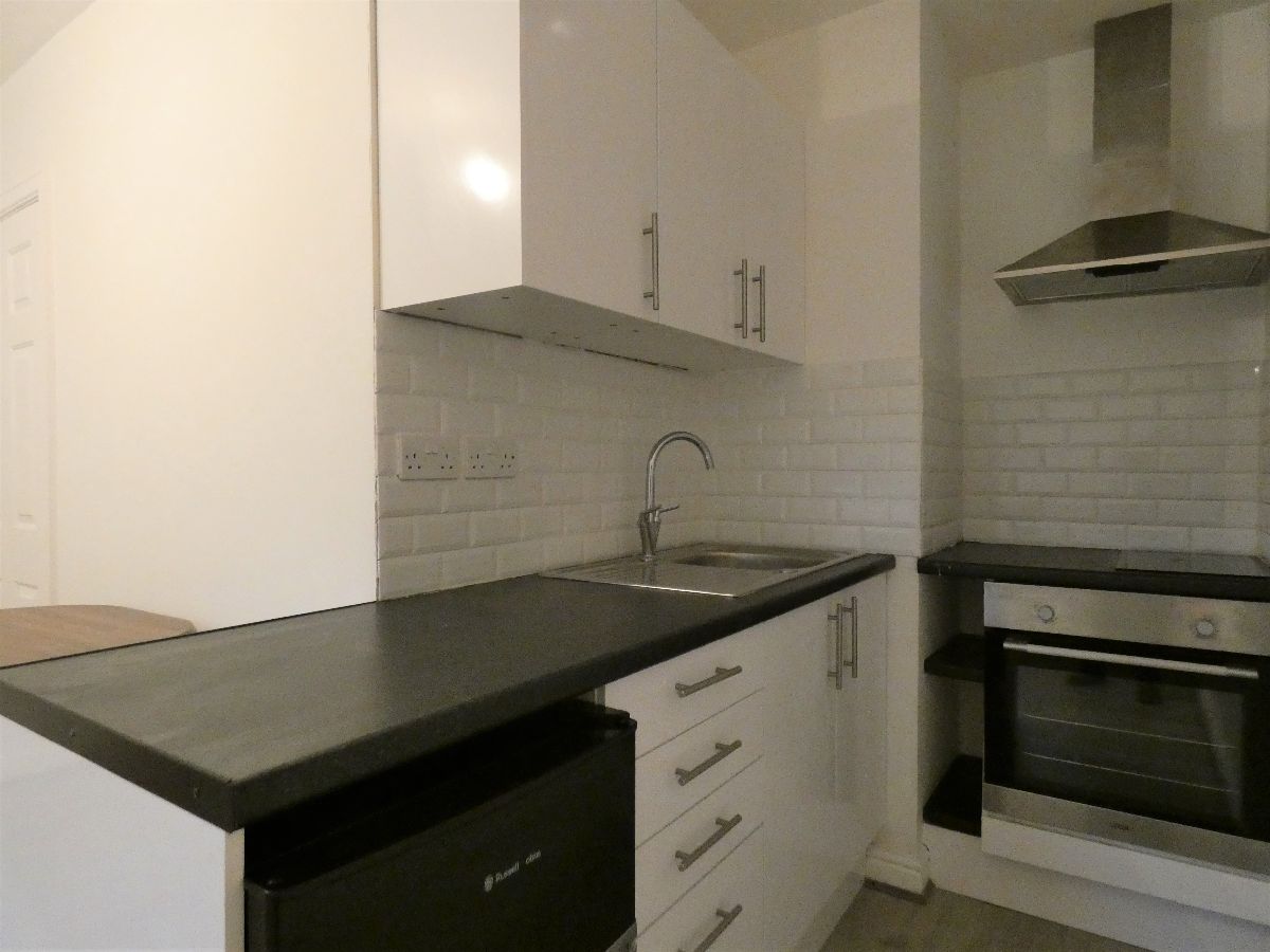 1 bed Flat for rent in Newcastle-under-Lyme. From Wards Property Management