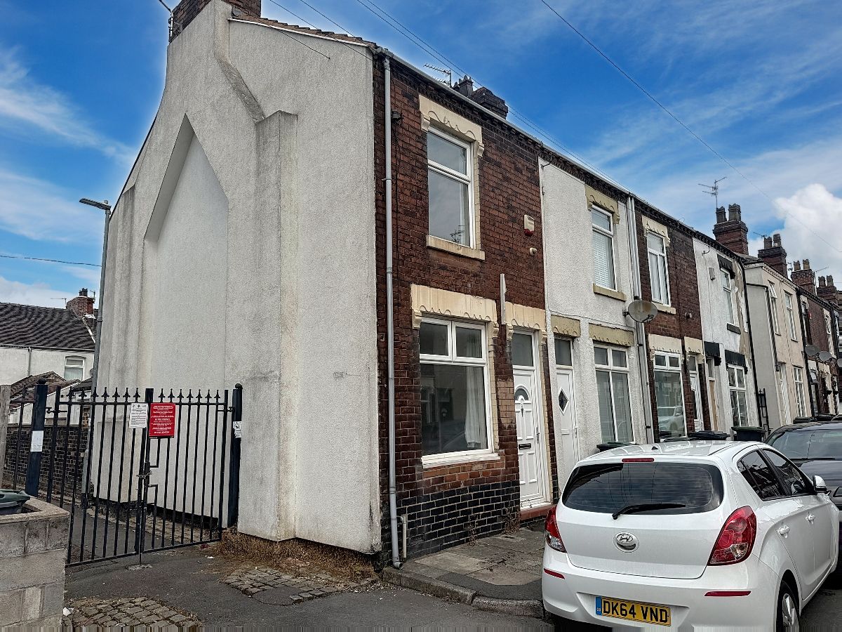 2 bed Mid Terraced House for rent in Stoke on Trent. From Wards Property Management