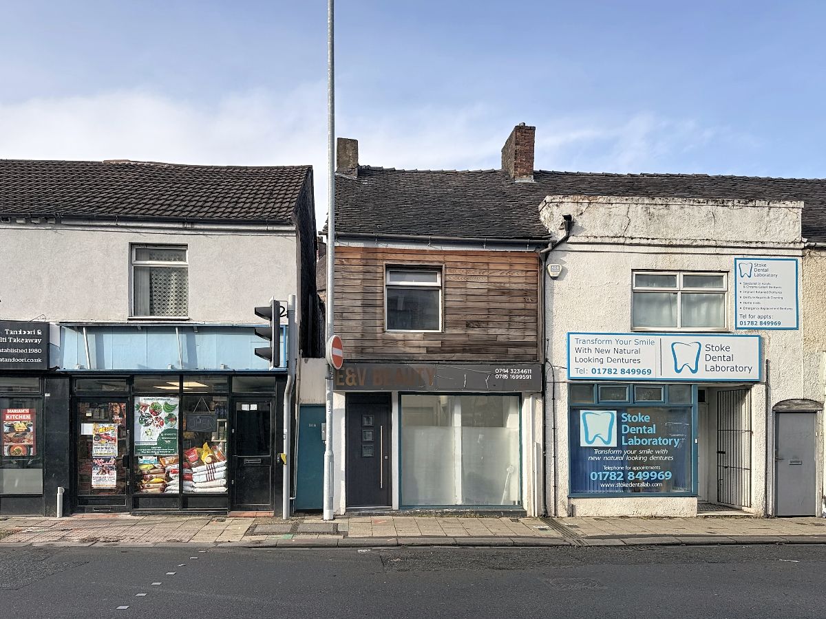 2 bed 1st Floor Flat for rent in Hanchurch. From Wards Property Management