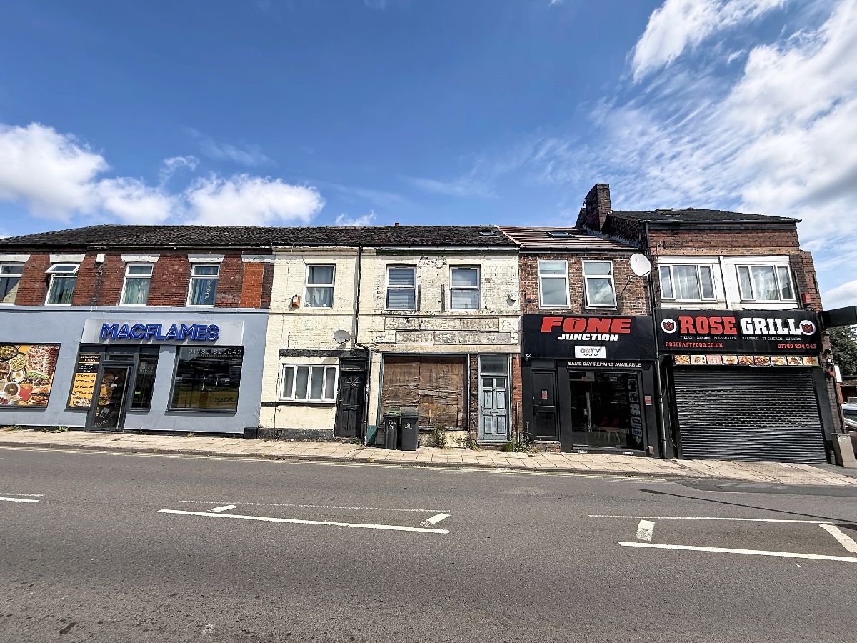 3 bed 1st Floor Flat for rent in Brown Edge. From Wards Property Management