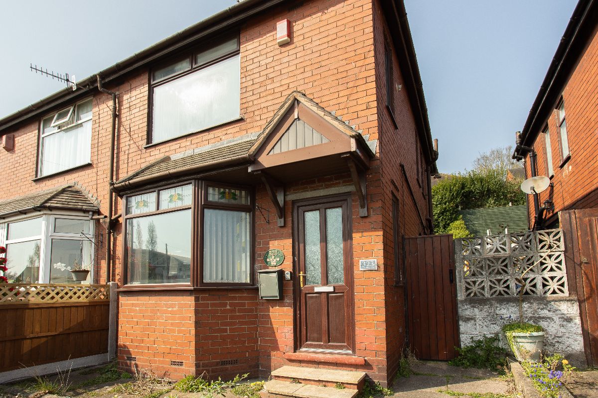 3 bed Mid Terraced House for rent in Stoke-on-Trent. From Wards Property Management