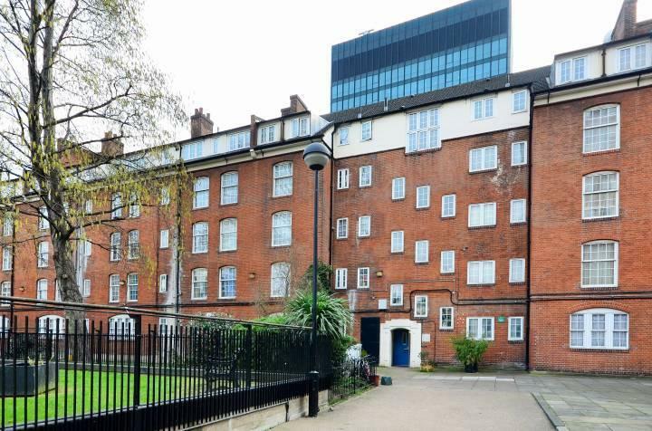 3 bed Flat for rent in Camden Town. From SN Estates - london estate agents