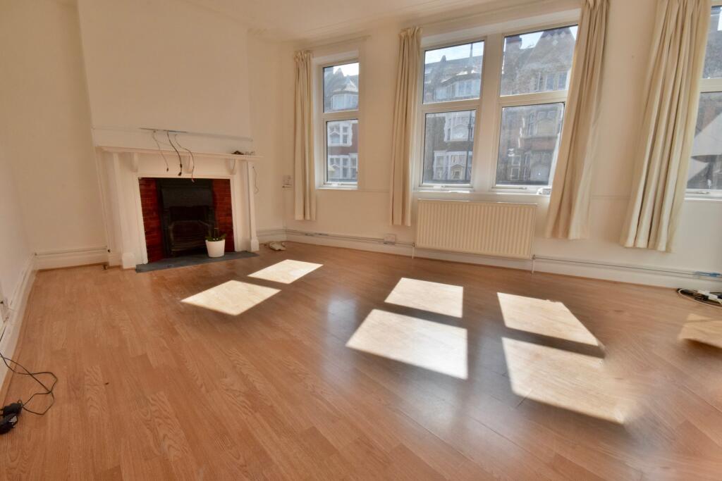 2 bed Flat for rent in Hampstead. From Dreamview Estates