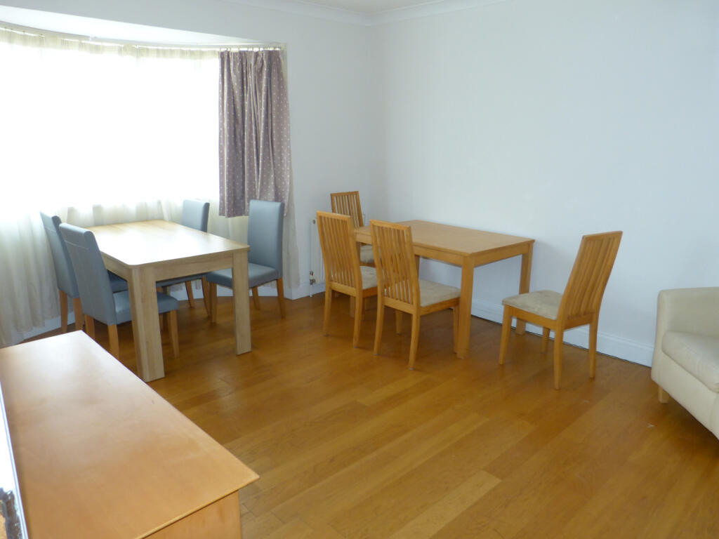 2 bed 1st Floor Flat for rent in Hendon. From Dreamview Estates - Golders Green
