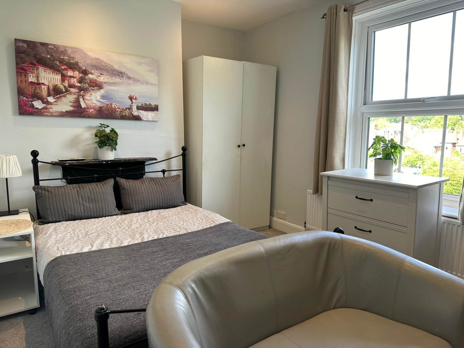 1 bed House Share for rent in Guildford. From New Leaf Homes 1 bed House Share for rent in Guildford. From New Leaf Homes