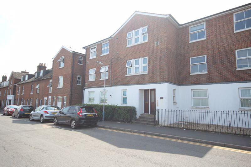 1 bed 1st Floor Flat for rent in Tonbridge. From Waghorn & Company - Tonbridge