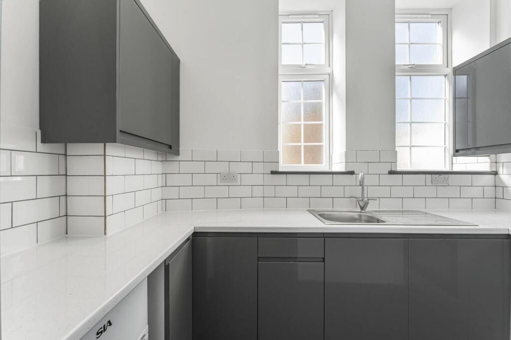 0 bed 1st Floor Flat for rent in London. From Hunters - Camberwell