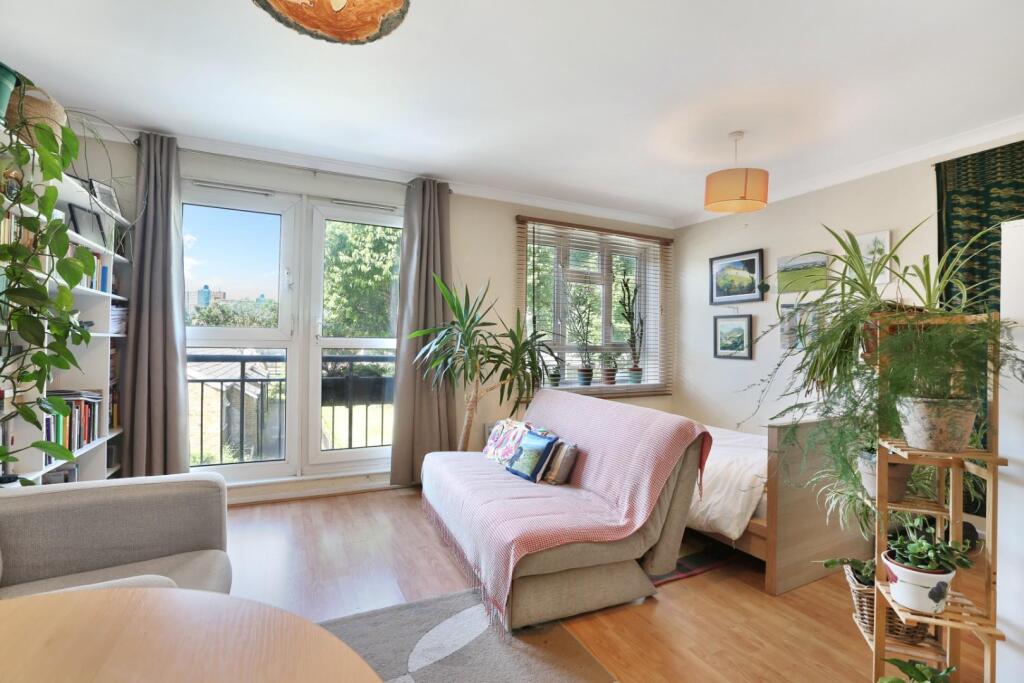 4 bed Studio for rent in Camberwell. From Hunters - Camberwell 4 bed Studio for rent in Camberwell. From Hunters - Camberwell