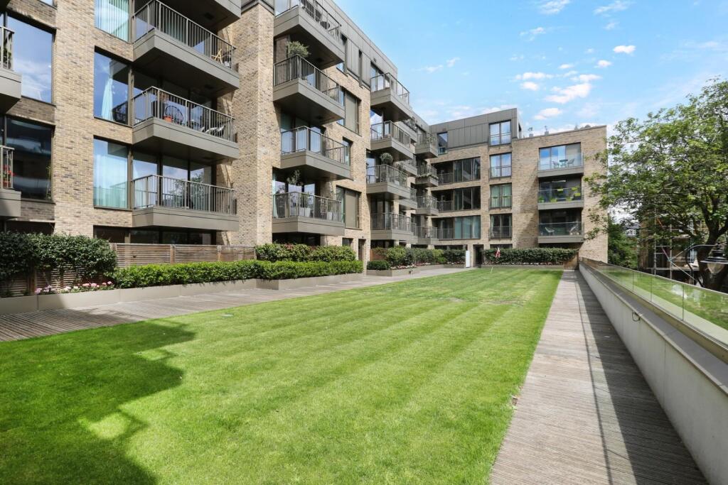 1 bed 1st Floor Flat for rent in Camberwell. From Hunters - Camberwell