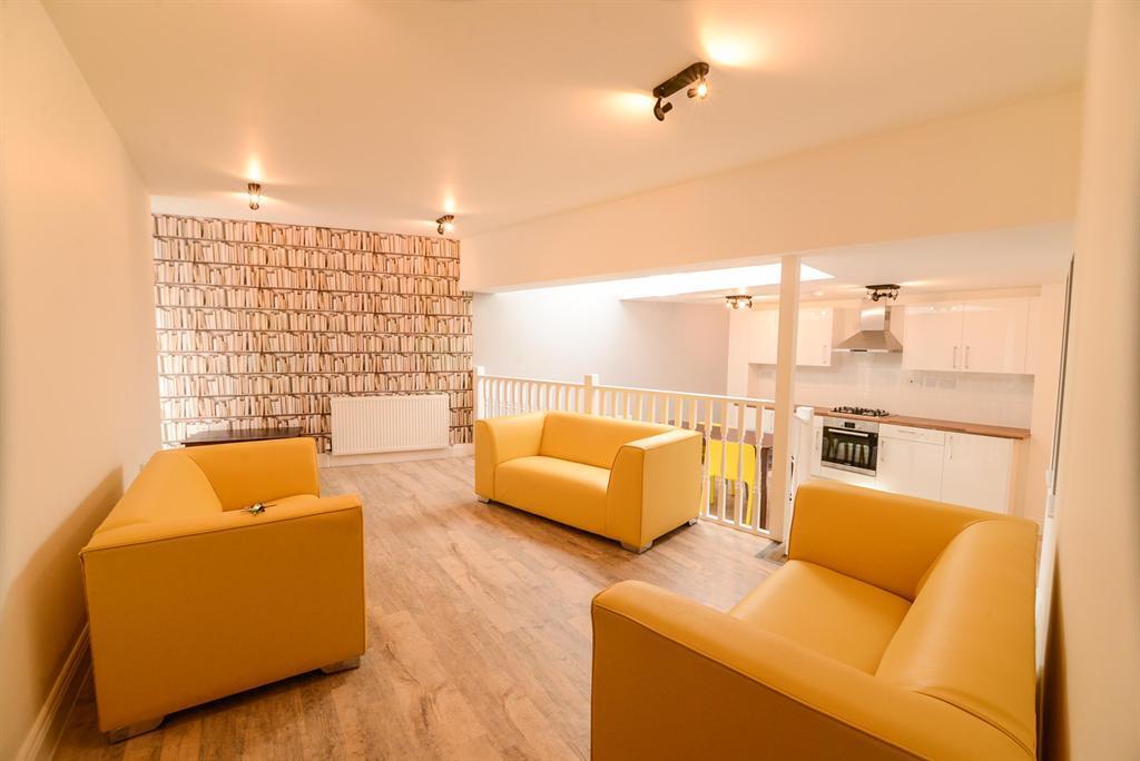 2 bed Annexe for rent in Camberwell. From Hunters - Camberwell