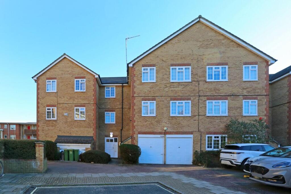 1 bed Apartment for rent in London. From Hunters - Camberwell