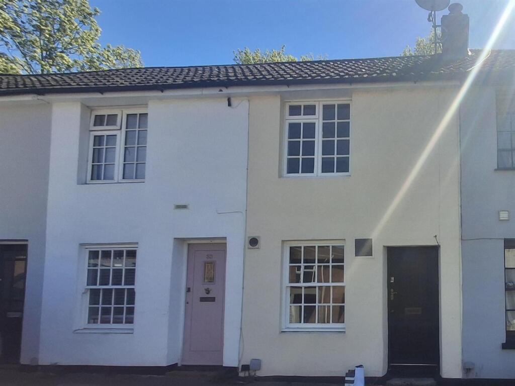 2 bed Cottage for rent in Farnham. From Trueman Letting Company - Farnham
