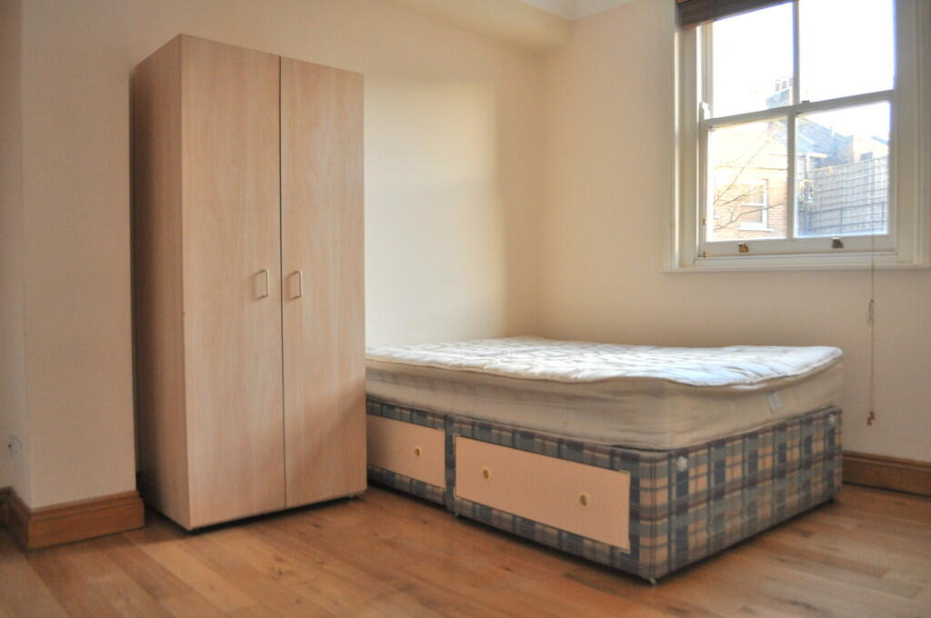 1 bed 1st Floor Flat for rent in London. From Elkay Properties - London