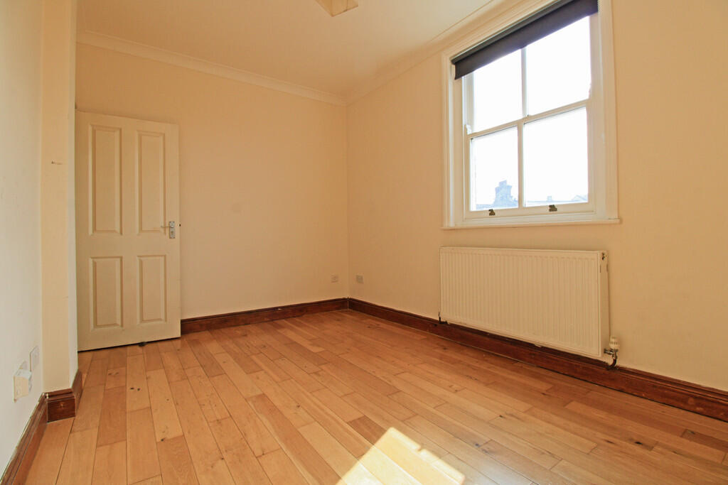 1 bed 1st Floor Flat for rent in London. From Elkay Properties - London