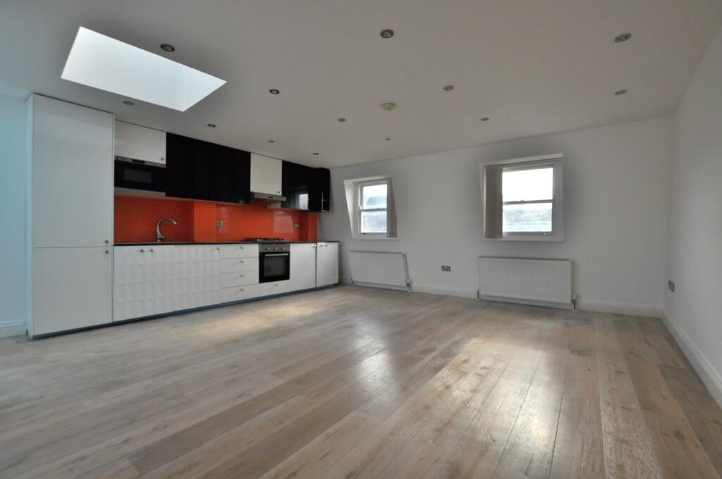 2 bed Apartment for rent in Islington. From Elkay Properties - London
