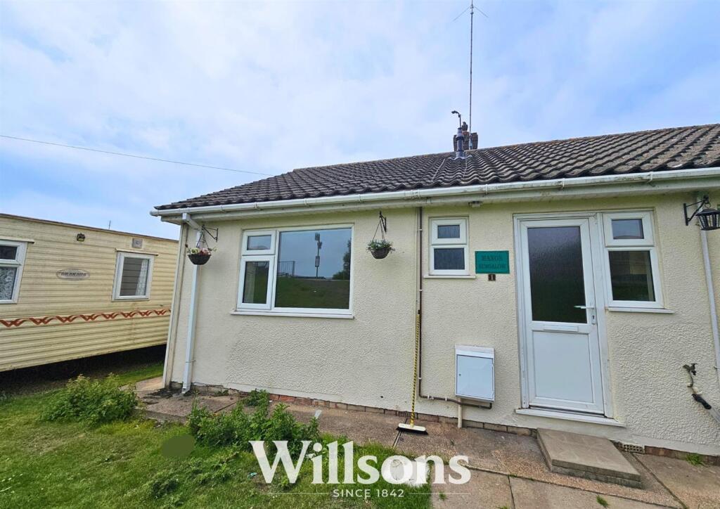 1 bed Semi-detached bungalow for rent in Skegness. From Willsons - Skegness