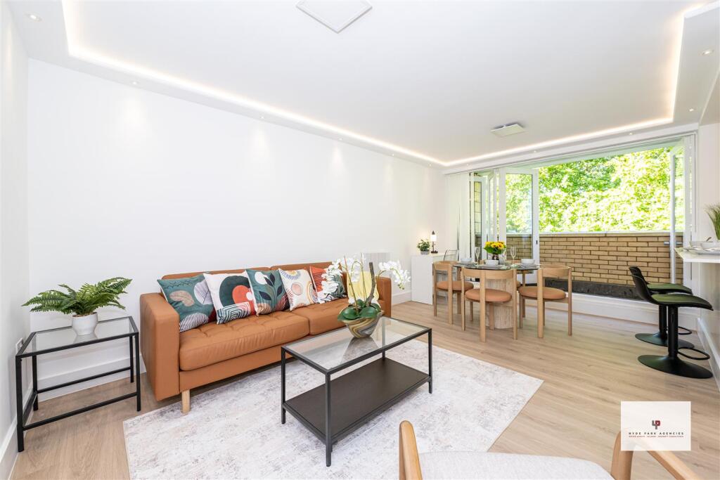 2 bed 1st Floor Flat for rent in London. From Hyde Park Agencies