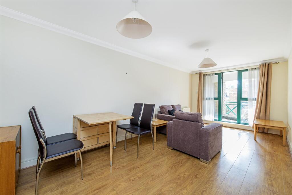 2 bed Apartment for rent in London. From Garton Jones - Westminster & Victoria