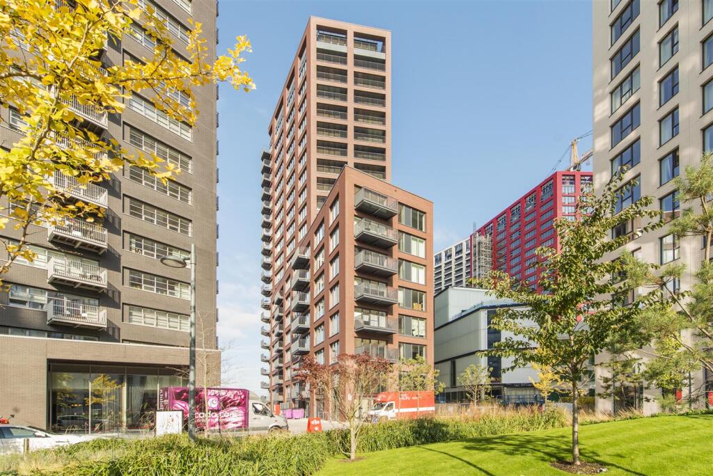 1 bed Apartment for rent in Poplar. From Garton Jones - Westminster & Victoria
