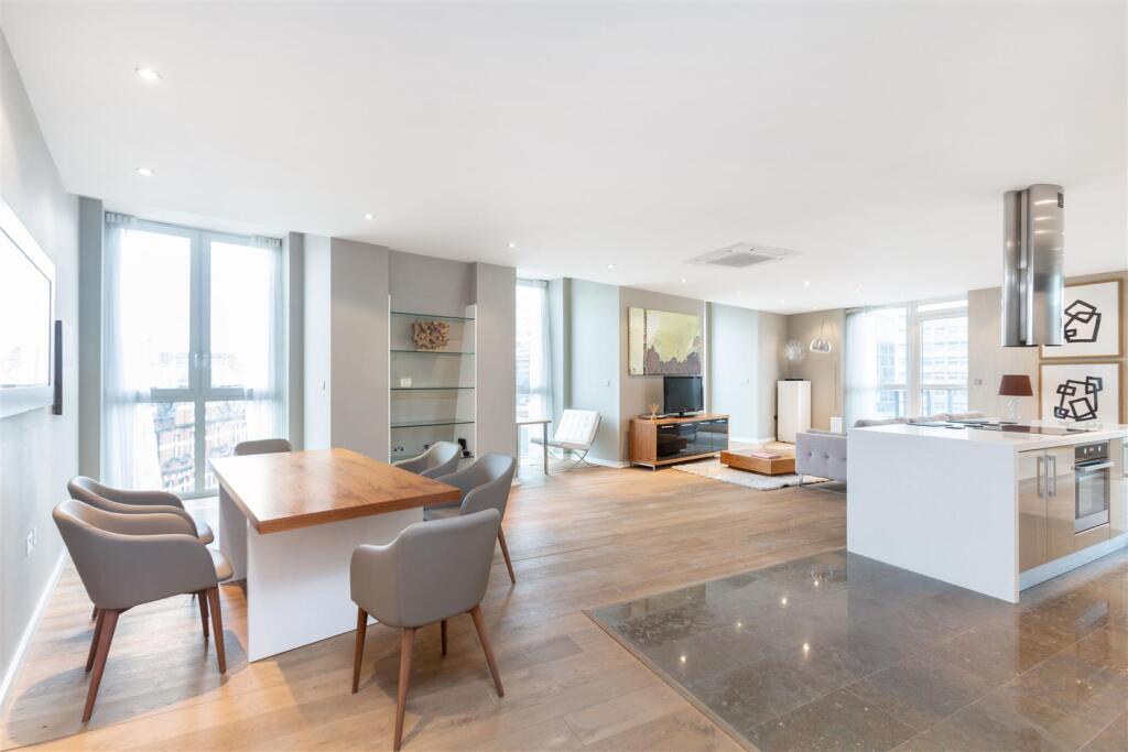 2 bed Penthouse for rent in London. From Garton Jones - Westminster & Victoria