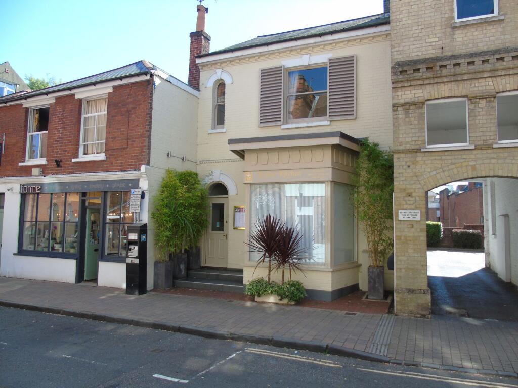 3 bed 1st Floor Flat for rent in Winchester. From Dybles - Winchester