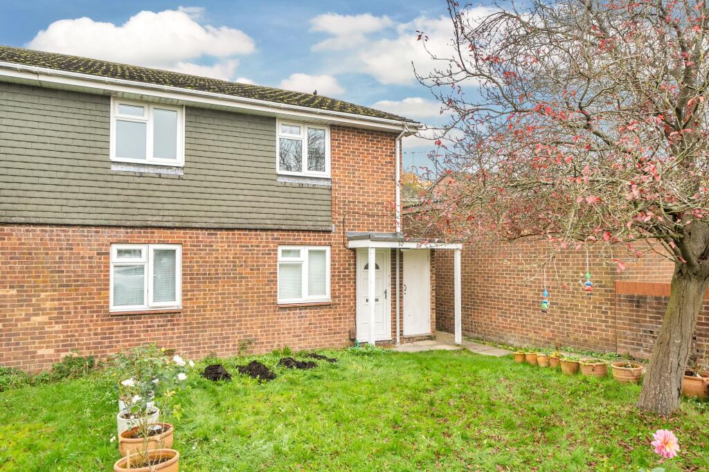 2 bed 1st Floor Flat for rent in Kings Worthy. From Dybles - Winchester
