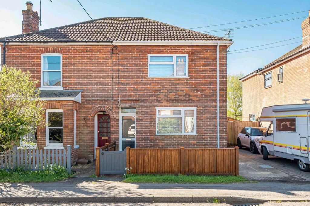 2 bed Semi Detached for rent in Colden Common. From Dybles - Winchester