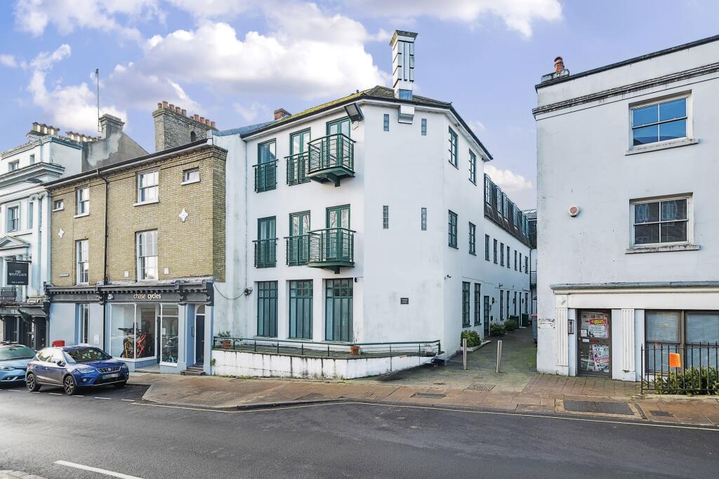 2 bed Annexe for rent in Winchester. From Dybles - Winchester