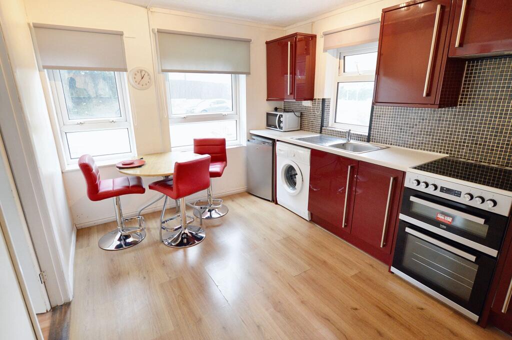 3 bed 1st Floor Flat for rent in Winchester. From Dybles - Winchester