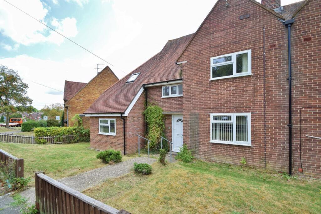 4 bed Semi Detached for rent in Harestock. From Dybles - Winchester