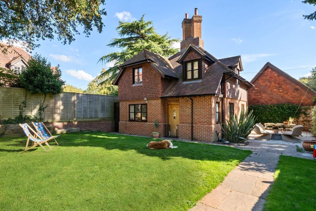 3 bed Cottage for rent in Hursley. From Dybles - Winchester