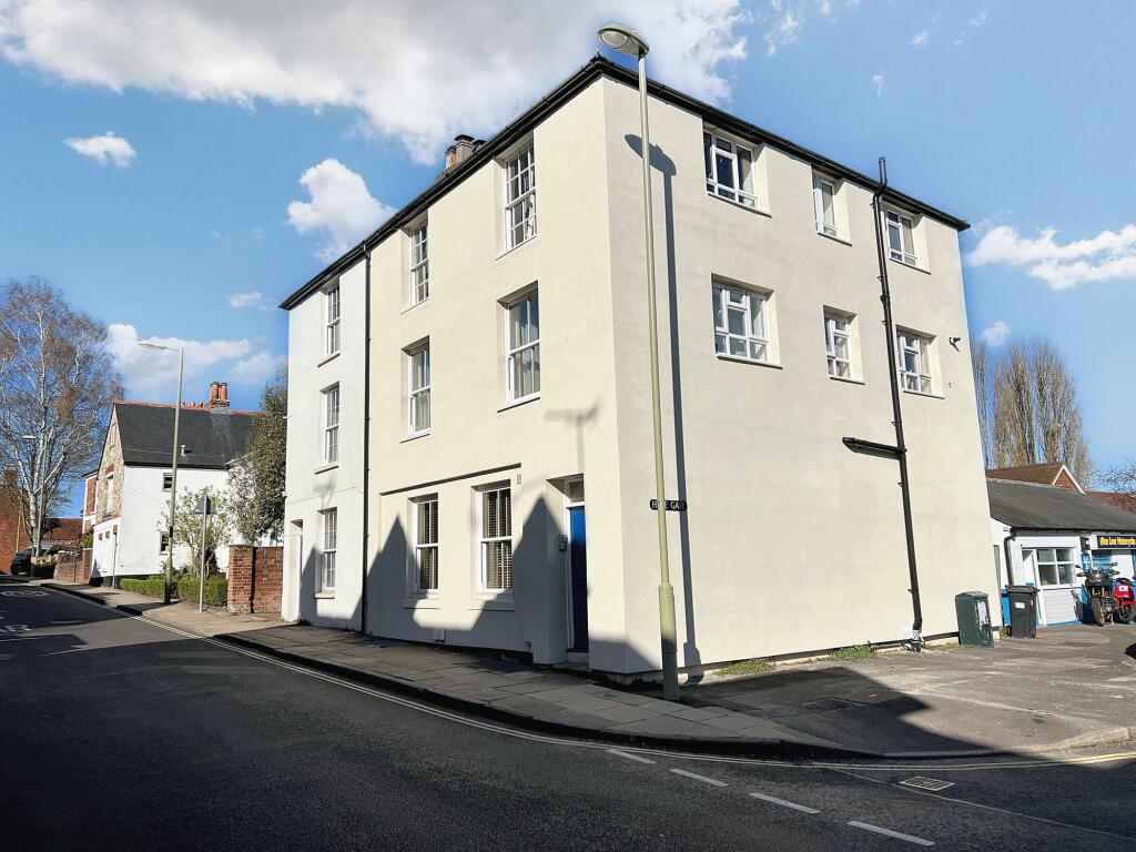 2 bed 1st Floor Flat for rent in Winchester. From Dybles - Winchester