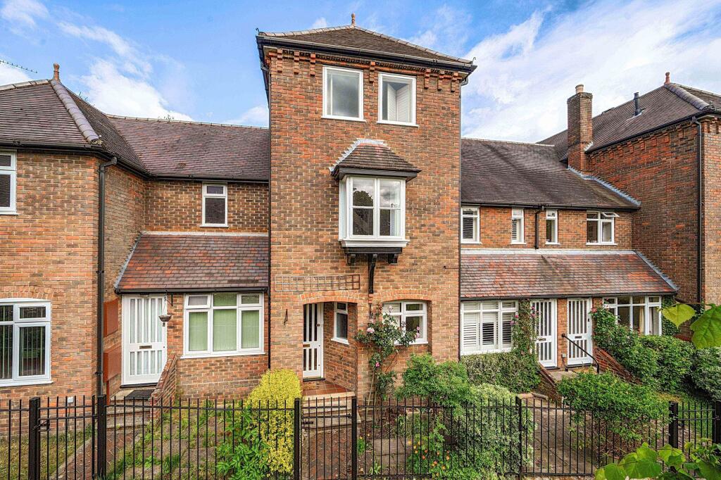 3 bed Mid Terraced House for rent in Winchester. From Dybles - Winchester 3 bed Mid Terraced House for rent in Winchester. From Dybles - Winchester