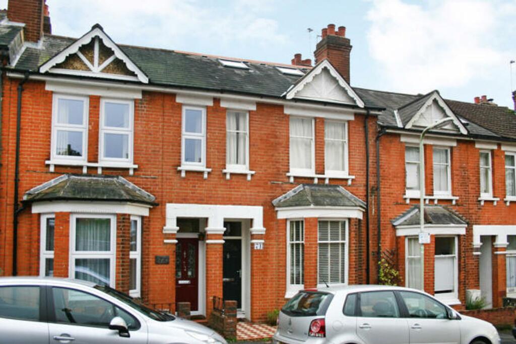3 bed Mid Terraced House for rent in Winchester. From Dybles - Winchester 3 bed Mid Terraced House for rent in Winchester. From Dybles - Winchester