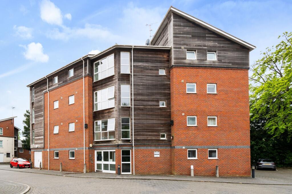 2 bed Apartment for rent in Winchester. From Dybles - Winchester