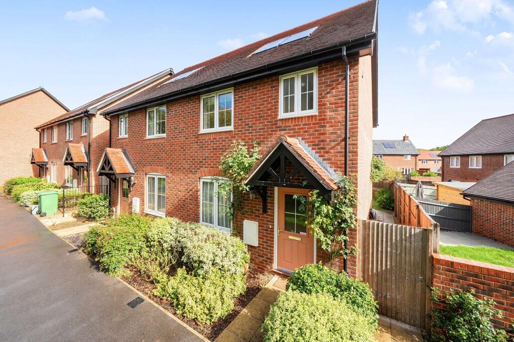 3 bed Semi Detached for rent in Colden Common. From Dybles - Winchester 3 bed Semi Detached for rent in Colden Common. From Dybles - Winchester